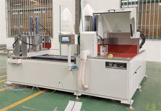 切割機(jī)設(shè)備 切割機(jī)設(shè)備