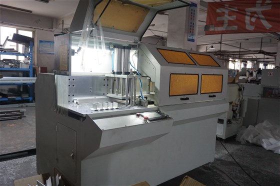 分離式切鋁機(jī) 分離式切鋁機(jī)