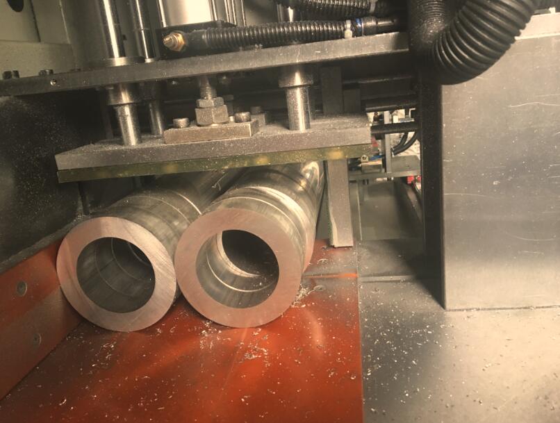 【常州】用上了鄧氏DS-A400全自動(dòng)切鋁機(jī)，多虧了朋友介紹